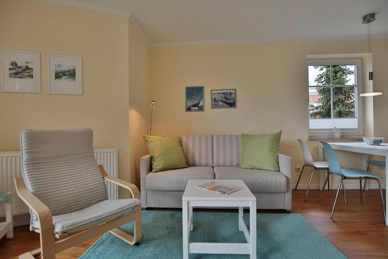 Apartment mit Balkon